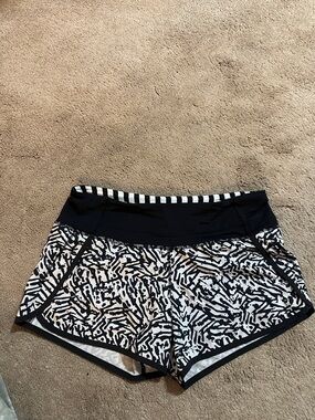 lululemon athletica Black and White Patterned Women's Athletic Shorts